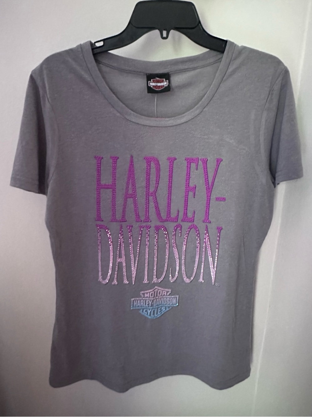 Women’s Harley-Davidson Gray Tee with Pink Logo Studs from Jamaica